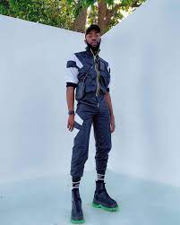 Rich mnisi attended the leaders in the science of fashion (lisof), where he obtained a ba in fashion design and business management from the institution. Rich Mnisi Biography Net Worth Cars Clothing Masks Brand Lgbt And Wife Abtc