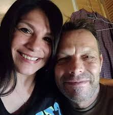 Hair salon for straight thick hair cut?