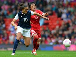 She plays as a midfielder or forward for nj/ny gotham fc in the national women's soccer league (nwsl) and the united states national team. Us Women S Football Star Lloyd Set For Retirement After Tokyo 2020