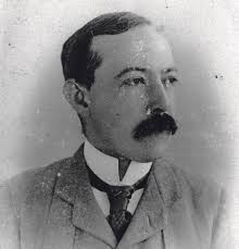 William Mccrum's Instagram, Twitter & Facebook