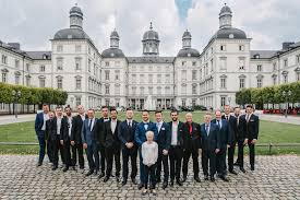 Das grandhotel schloss bensberg empfängt sie in bergisch gladbach hoch über der bucht von köln, ca. Hochzeit Auf Schloss Bensberg Hochzeitsfotograf Koln Nrw