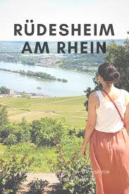 Die touren enden mit einer schiffsfahrt über den rhein als letzte etappe. Ausflugstipps Fur Rudesheim Am Rhein Im Rheingau In Rheinhessen Mit Drosselgasse Drosselhof Seilbahn Uber Die Weinreben Rudesheim Am Rhein Ausflug Rheingau
