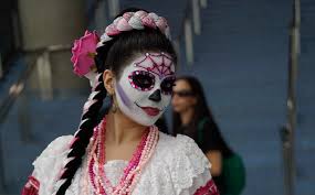 Day of the dead dress. The History And Uniqueness Of The Day Of The Dead Clothing Designfullprint