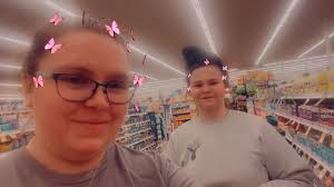 My sister and I ventured to Roslyn today to be total NX geeks! We ate at  The Brick, checked out Chris' digs, shopped, and found my Washington  geocache. What fun! FYI I