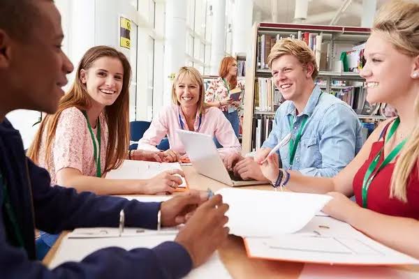 How to Plan and Conduct an Engaging Conversation Class