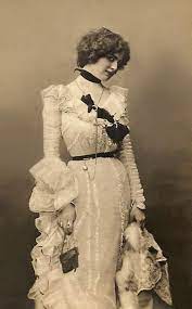 1915 Hairstyles Vintage Fashion Victorian Women Vintage Portraits