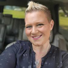 What are some recommended places for car detailing?