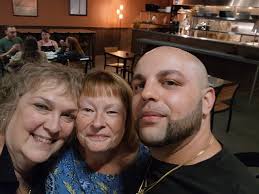 Melissa Jaycox's Instagram, Twitter & Facebook