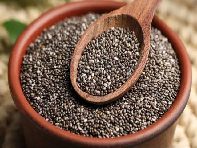 Lợi ích ngăn ngừa bệnh tim ít người biết của hạt chia