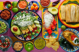 Dentro de las principales comidas típicas de ciudad de méxico se encuentran los burritos, los churros, el mazapán y el pulque. Gastronomia Mexicana Los 25 Mejores Platos Tipicos