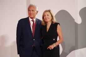 Maurizio corgnati era curioso, si è fatto conoscere come regista televisivo e cinematografico, ma sempre la figlia martina, parlando di lui rilancia: Barbara Palombelli Moglie Di Francesco Rutelli Chi Sono I Figli Serena Monica Francisco E Giorgio Newsgo