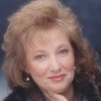 Barbara Bender's Instagram, Twitter & Facebook