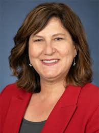 We're proud to announce that Andrea Iannucci, Pharm.D., BCOP, has been  awarded the distinction of Fellow of the Hematology/Oncology Pharmacy  Association (FHOPA)—one of the highest honors bestowed by the national  organization! The
