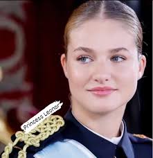 The way her eyes twinkle? Pure poetry."