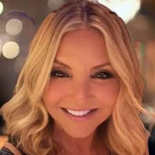 Janet Hebel's Instagram, Twitter & Facebook