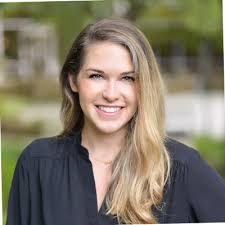 Leah Korte's Instagram, Twitter & Facebook