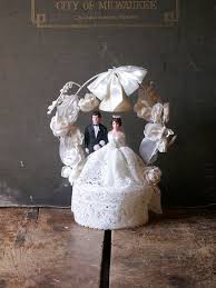 Vintage Wedding Cake Topper Brunette Bride And Groom Retro Etsy Vintage Wedding Cake Topper Wedding Cake Toppers Wedding Cakes Vintage