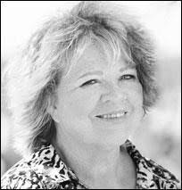 Linda Hinz's Instagram, Twitter & Facebook