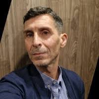 Eric Larbi's Instagram, Twitter & Facebook