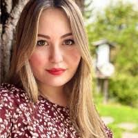 Andrea Enderle's Instagram, Twitter & Facebook