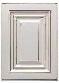 Traditional white cabinets are often raised panel doors with glazes and/or applied mouldings. Rta Vintage White Raised Panel Kitchen Cabinets In Stock Kitchens Www Instockkitchens Com Obshivka Panelyami Kuhonnye Dveri Dekor V Stile Barokko