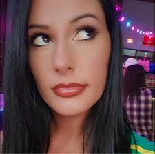 Scarlet Brooks Lee added a new photo.