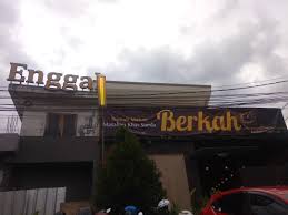 Menu makanan sunda menjadi menu utaman di resto ini. Rumah Makan Khas Sunda Berkah Restaurant Bandung Restaurant Reviews