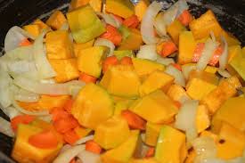 Resep sup labu kuning ala mama thomas, buatnya gampang, ga ribet n juga lezat. I My Me Mine Resepi Pumpkin Soup Sup Labu Lemak Manis