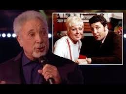 The pair, who began dating at 15, had been married for 59 years. Sir Tom Jones Choked Up As He Dedicates The Voice Uk Performance To Late Wife Linda Youtube