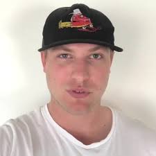 💛🖤, En sommarhälsning från nyförvärvet Oliver Bohm!, Bli klar för  säsongen 2022/23 du också. Teckna ditt seriekort och medlemskap redan i  dag., ➡️ Seriekort: ...