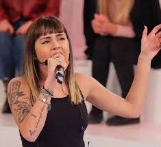 È stato scelto da arisa e anna pettinelli nella puntata del 14 novembre. Il Nuovo Volto Di Amici 20 Arianna Gianfelici Tutto Sulla Vita E L Incidente