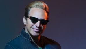 Jaime Viñas cantará esta noche en los premios Latin Awards Canadá 2017