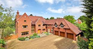 This Mansion Is The Ultimate Family Home In One Of The Most Exclusive Addresses In Leicestershire Mansions Property For Sale Home Family