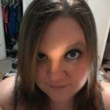 Amber Branham's Instagram, Twitter & Facebook