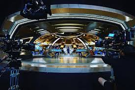 1 489 Likes 16 Comments Star Trek Discovery Startrekcbs On Instagram Behind The Scenes On The Disco Bridge Startrekdiscovery Star Trek Trek Scenes