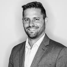 Hunter Benton's Instagram, Twitter & Facebook