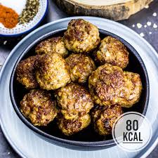 Mini Frikadellen Mit Haferflocken Locker Und Saftig Kalorien Geniessen Rezept In 2020 Mini Frikadellen Rezeptideen Lebensmittel Essen