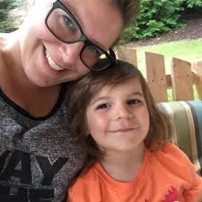 Jennifer Kilburn's Instagram, Twitter & Facebook