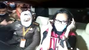 Jaksa pinangki dan foto bersama suami, napitupulu yogi yusuf. Kejagung Serahkan Berkas Perkara Tahap 1 Dugaan Gratifikasi Jaksa Pinangki Okezone Nasional