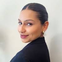 10+ "Julie Ingles" profiles