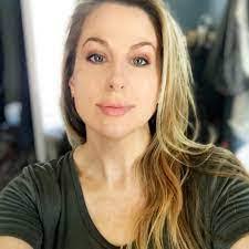 Danielle Vanasse's Instagram, Twitter & Facebook