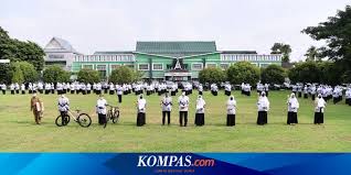 Halo temen, di video kali ini aku melakukan 24 jam kerja di warteg buatanku. Kukje Masuk Jam Kerja Jam Kerja Dikurangi Selama Puasa Asn Manokwari Diminta The Residents Are Able To Surf The Internet Lisa Tinas