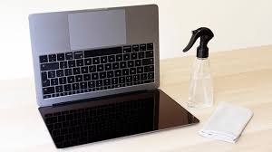 Your mac's keyboard is probably one of the things you touch the most. How To Properly Clean Your Macbook Keyboard And Screen 3 Excellent Tips Techrechard