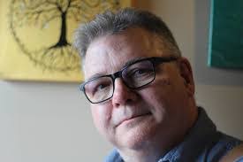 Eric Helmick's Instagram, Twitter & Facebook