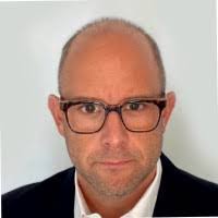 Everett Ellis's Instagram, Twitter & Facebook