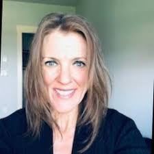 Lori Carman's Instagram, Twitter & Facebook