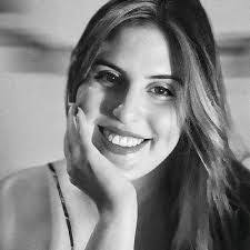 Raquel Mann's Instagram, Twitter & Facebook