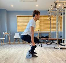 ダンベル フロント スクワット