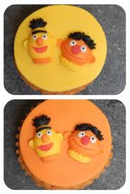 Bert Ernie Cupcake Gudrun Bakt