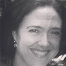 Ana FERNÁNDEZ-SANTANDER